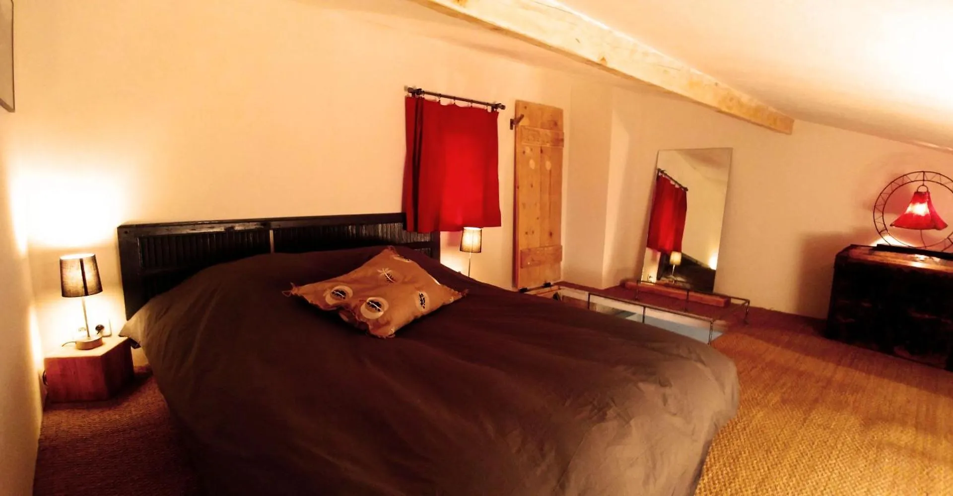 Maisonnette Avec Acces Piscine Simiane-la-Rotonde Apartment
