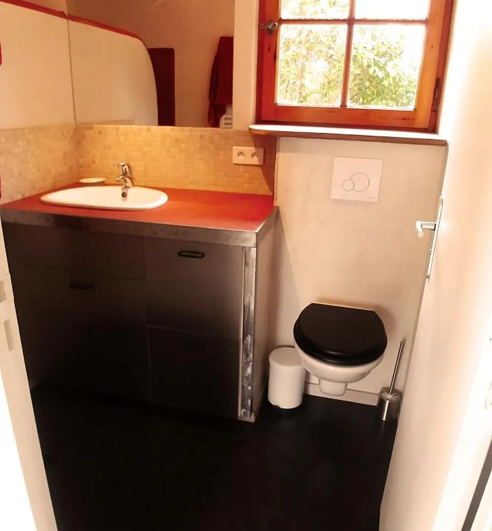 Maisonnette Avec Acces Piscine Simiane-la-Rotonde 0*,  France